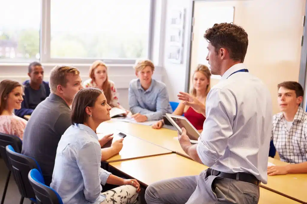 what qualifications do i need to teach
